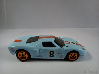 HOT WHEELS - FORD GT40 GULF - POZRI DETAILNÉ FOTO - 4