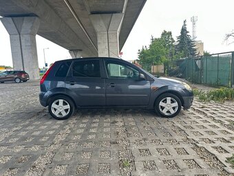 Ford Fiesta 1.4 benzín - 4