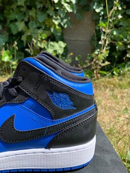 Jordan 1 mid 38 royal blue gs - 4
