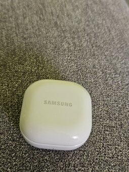 Samsung buds 2 - 4