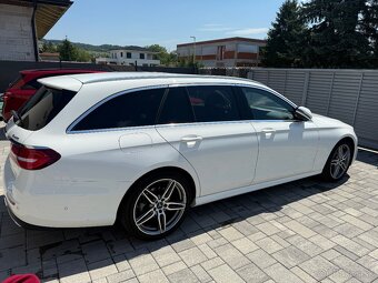 Mercedes-Benz E 220d W213 4Matic AMG Line - 4
