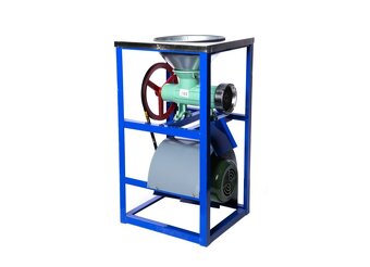 MLYNČEK NA MÄSO NO. 32 SO STOLOM A ELEKTROMOTOROM 2200 W - 4