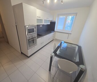 Na predaj 2 izbový byt s balkónom v Poprade centrum - 4