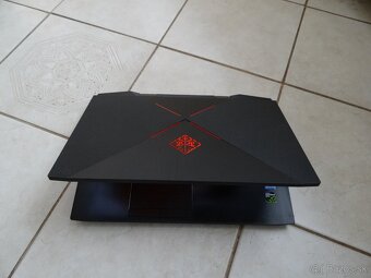 15.6" HP OMEN/Int Core i5/16GB RAM/512SSD a 500 HDD/NVidia  - 4