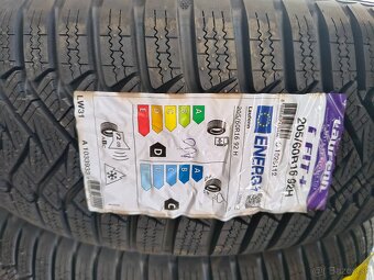 205/60R16 - 4