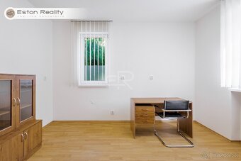 Prenájom kancelária 25 m2 + parkovacie miesto, Vajanského - 4