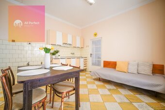 Na predaj rodinný 3,5 izbový dom pred rekonštrukciou v Šinta - 4