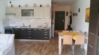 2-izobvý byt s garážovým státím - 4