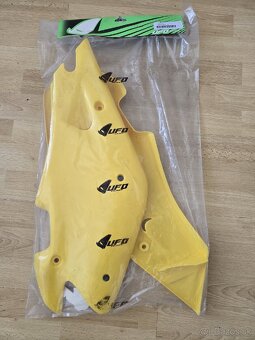 Tabuľky zadné Husqvarna CR 125/250/360 00-03 žltá - 4