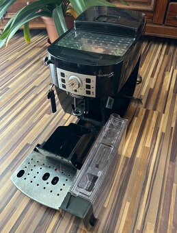 Automatický kávovar Delonghi Magnifica S - 4