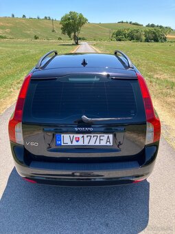🚗 Volvo V50 1.6D (80 kW) – veľmi dobrý stav – 2500 € - 4