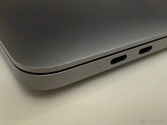 MacBook Pro M1 (2020) - 16GB RAM / 512GB SSD - 4
