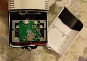 4G otočná IP kamera so záznamom Secutek SBS-NC47G - 4