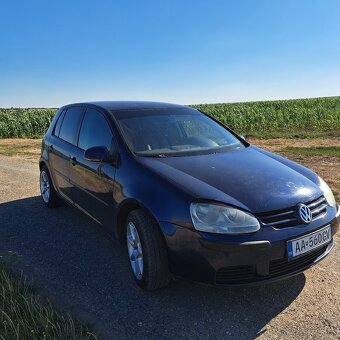 Volkswagen Golf 5 - 4