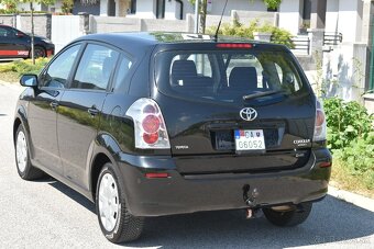 Toyota Corolla Verso 2.2 D-4D 135 Terra 7m - 4