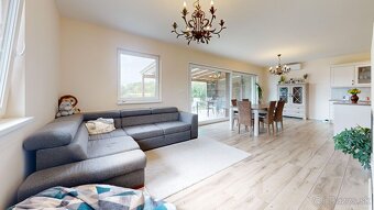 Na predaj priestranný rodinný dom v Slovenskej Novej Vsi - 4