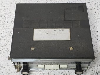 STAROŽITNÉ AUTORADIO 》Hitachi KM-900L - 4