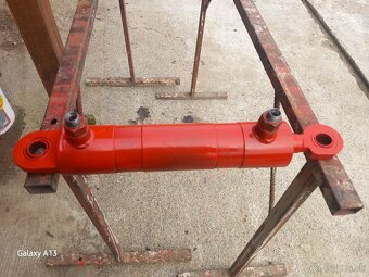 Hydraulický piest - 4