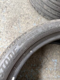 Pneu R19 245/40 BRIDGESTONE - 4