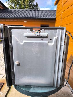 Zanussi vstavaná rúra - 4