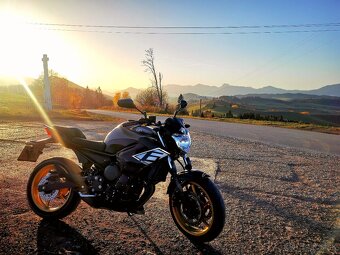 Yamaha XJ6 n - 4