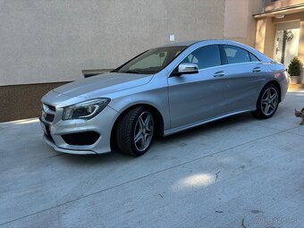 Mercedes Benz CLA 220 Coupé - 4