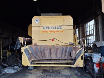 NEW HOLLAND TX66 - 4