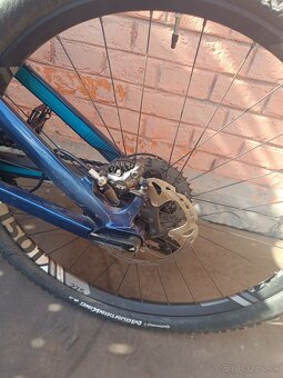 Používaný celoodpružený bicykel Canyon Spectral CF 8.0 "M" - 4