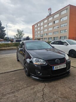 Volkswagen VW Golf 5 - 4