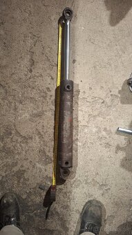 Hydraulicky piest - 4