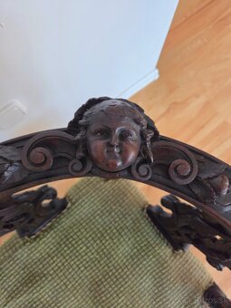 Starožitné drevené stoličky v renesančnom štýle - 4