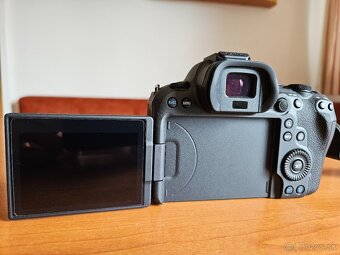 Canon EOS R6 II - 4