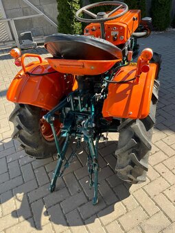 Malotraktor Kubota B7000 - 4