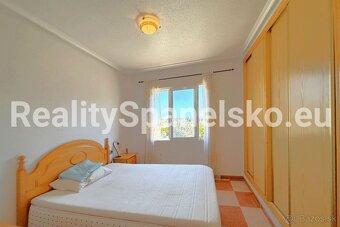 byt 3+1 s balkonem a střešní terasou 99.900EUR ŠPANĚLSKO - 4