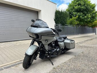 Harley Davidson Road Glide - 4