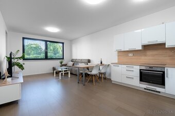 Nadštandardný 2-izbový byt Blumental Rezidencia Corwin - 4