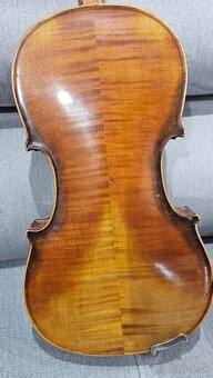 Husle Stradivarius 1736 - 4