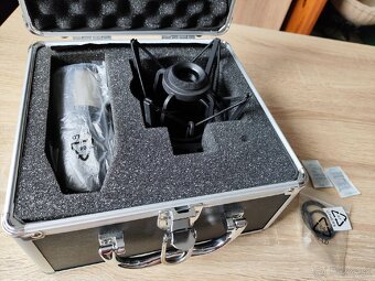 AKG P420 Kondenzátorový štúdiový mikrofón - 4