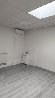 Kancelária 19 m2 v biznis centre na Severe - 4