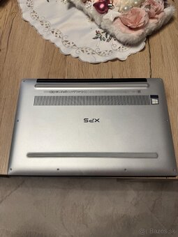 DELL XPS 13 P82G - 4