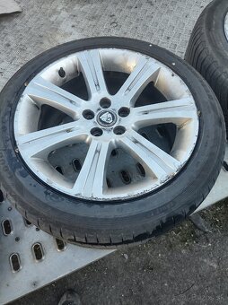 Jaguár 245/45R18 - 4