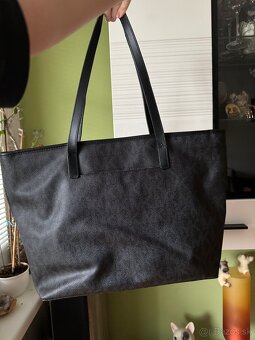 Michael Kors originál veľká  čierna kabelka - 4