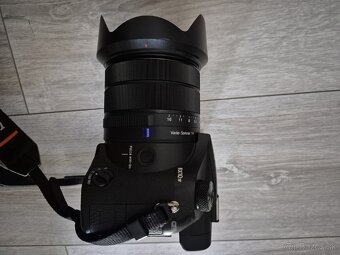 Sony RX10 IV - 4
