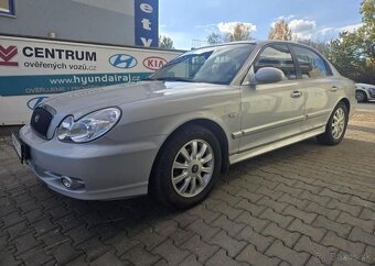 Hyundai Sonata 2.0-po kroupách,jinak TOP stav1 - 4