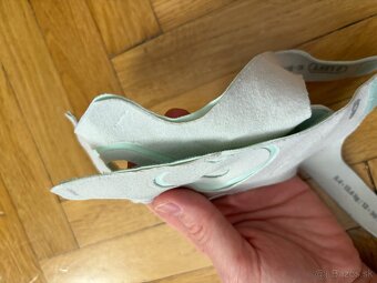 Owlet Smart Sock - 4