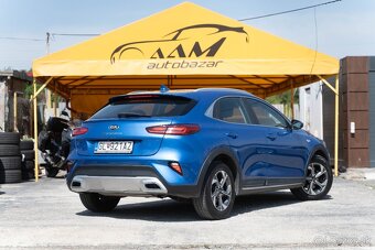 -V ZÁRUKE- Kia XCeed 1.4 T-GDi Silver -NEBÚRANÉ- - 4