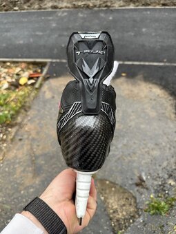 Korcule na hokej True Custom - 4