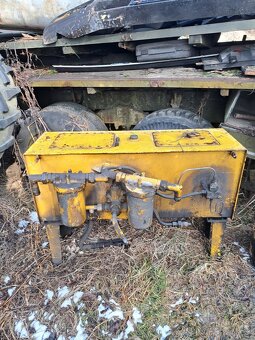 Hydraulická nádrž - 4