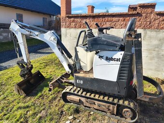 Bobcat E10 - 4