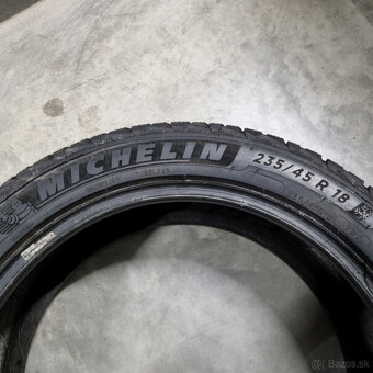Zimné pneumatiky 235/45 R18 MICHELIN - 4